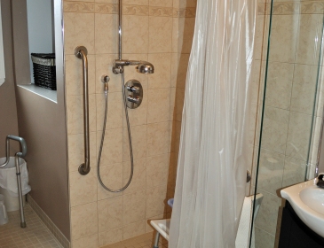 thumbs_Barrier-Free-Shower-10-high-res